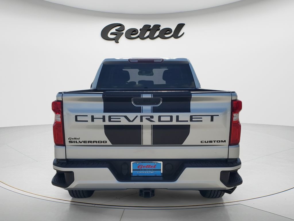 Used 2022 Silver Chevrolet Custom image 6