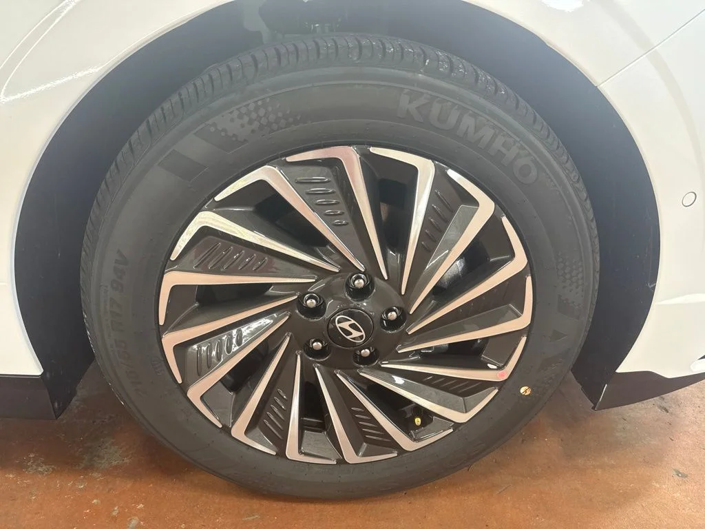 New 2026 Serenity White Hyundai Limited image 10