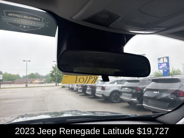 Used 2023 Graphite Gray Jeep Latitude image 20