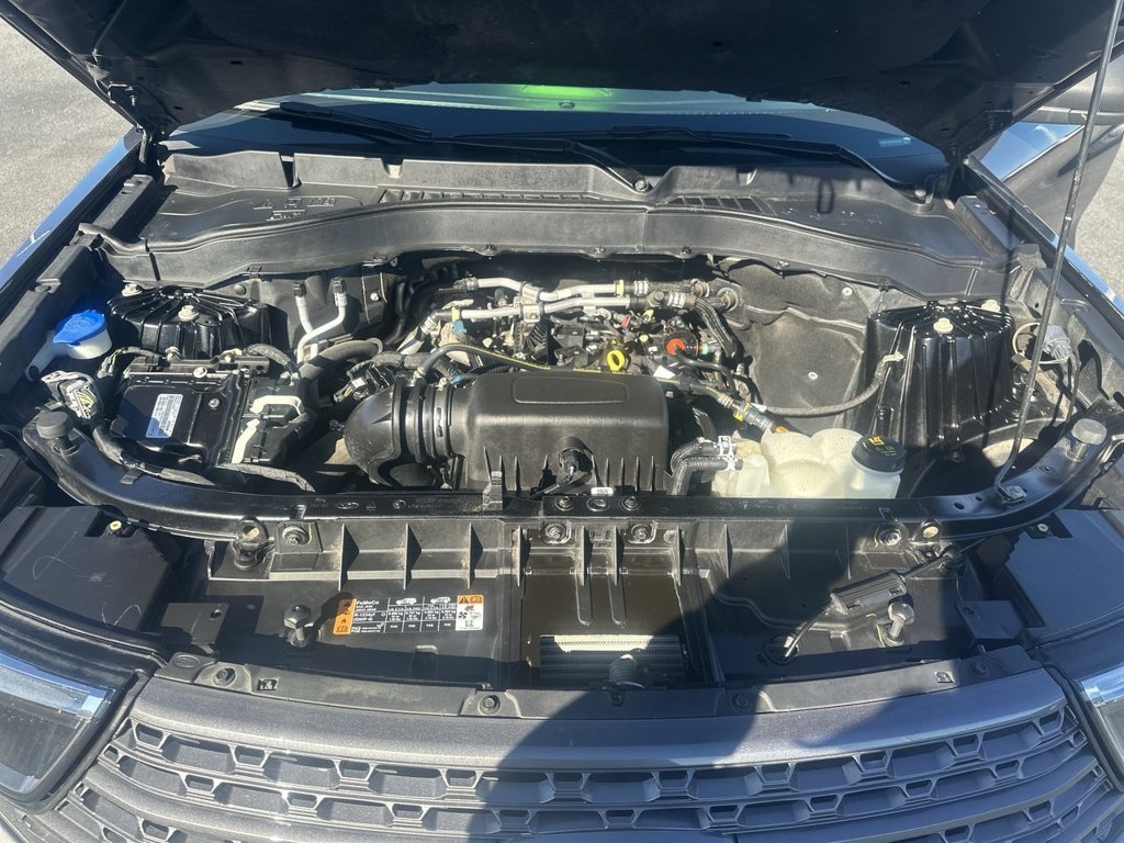 Used 2021 Gray Ford XLT image 34
