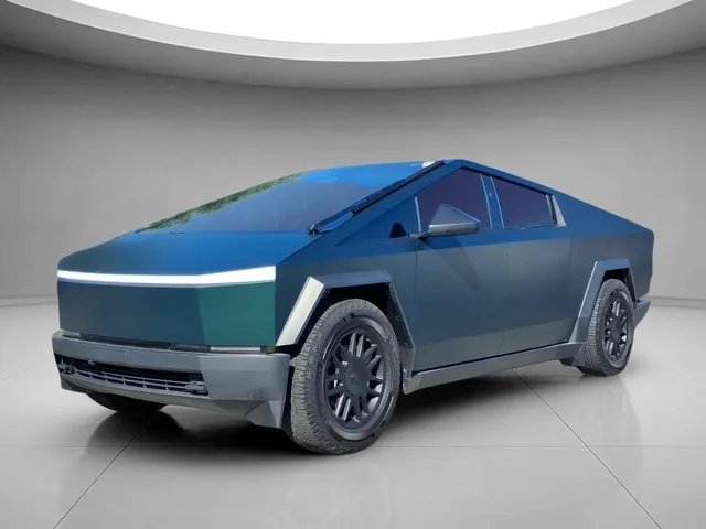 2025 Tesla Cybertruck 