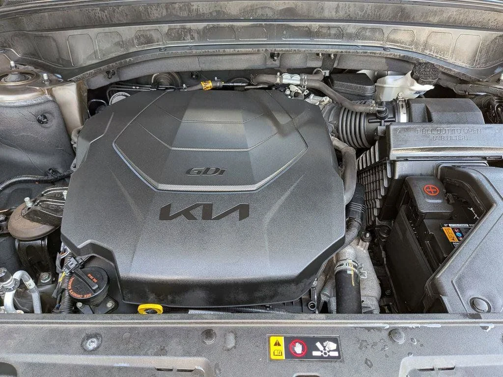 Used 2024 Green Kia S image 30