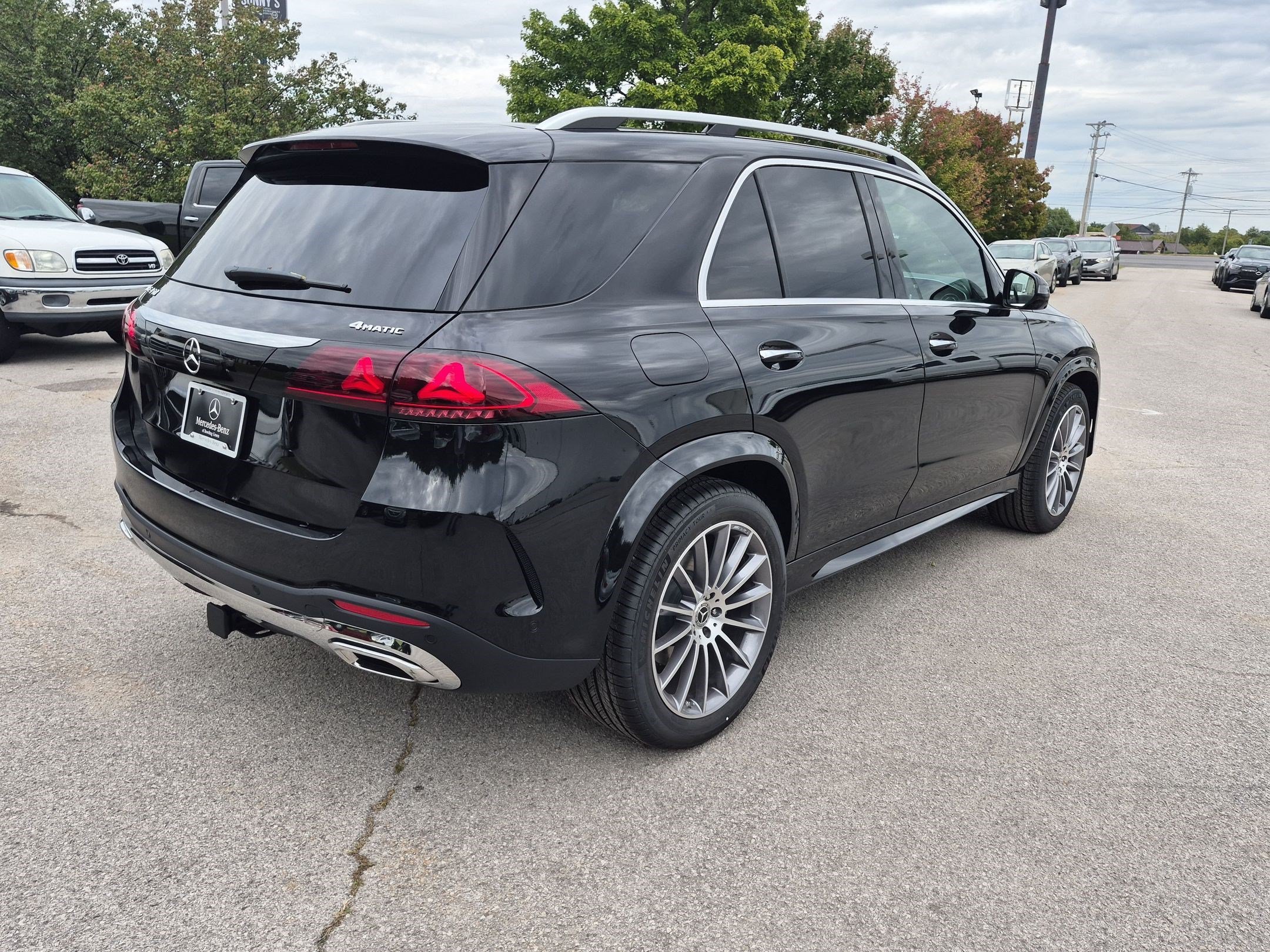 New 2027 Obsidian Black Metallic Mercedes-Benz GLE 450 image 42