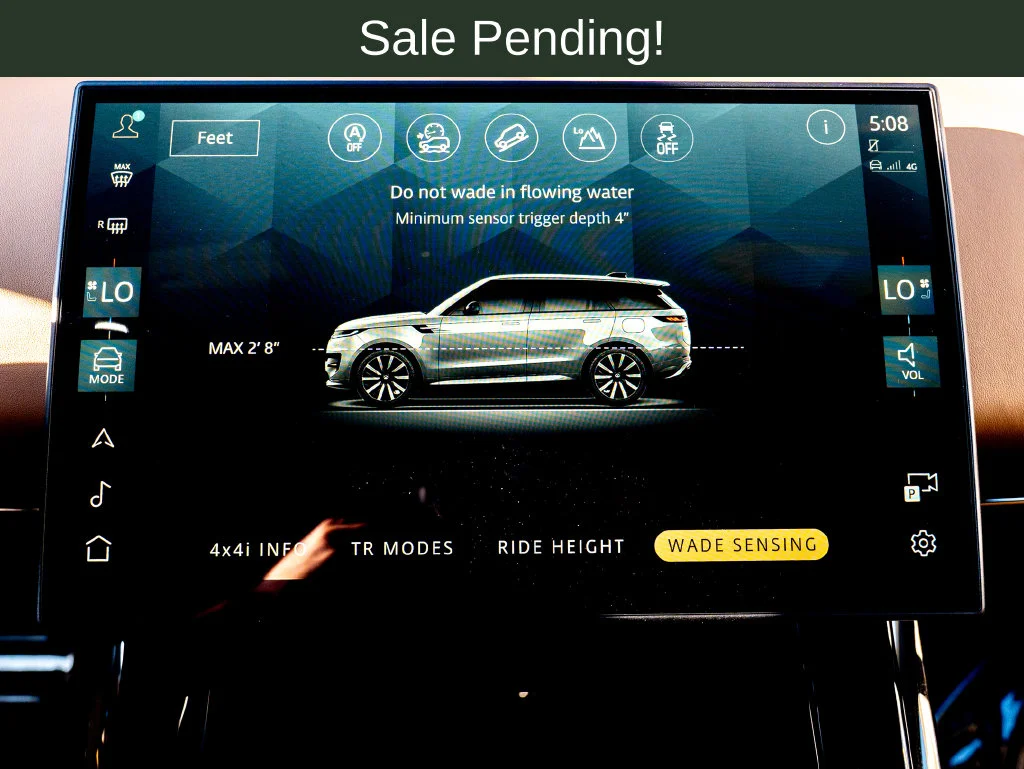 Used 2025 Blue Land Rover Dynamic SE image 29