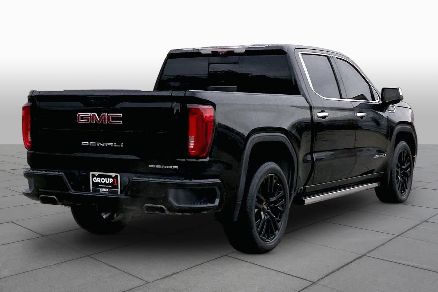 Used 2020 Onyx Black GMC Denali image 13