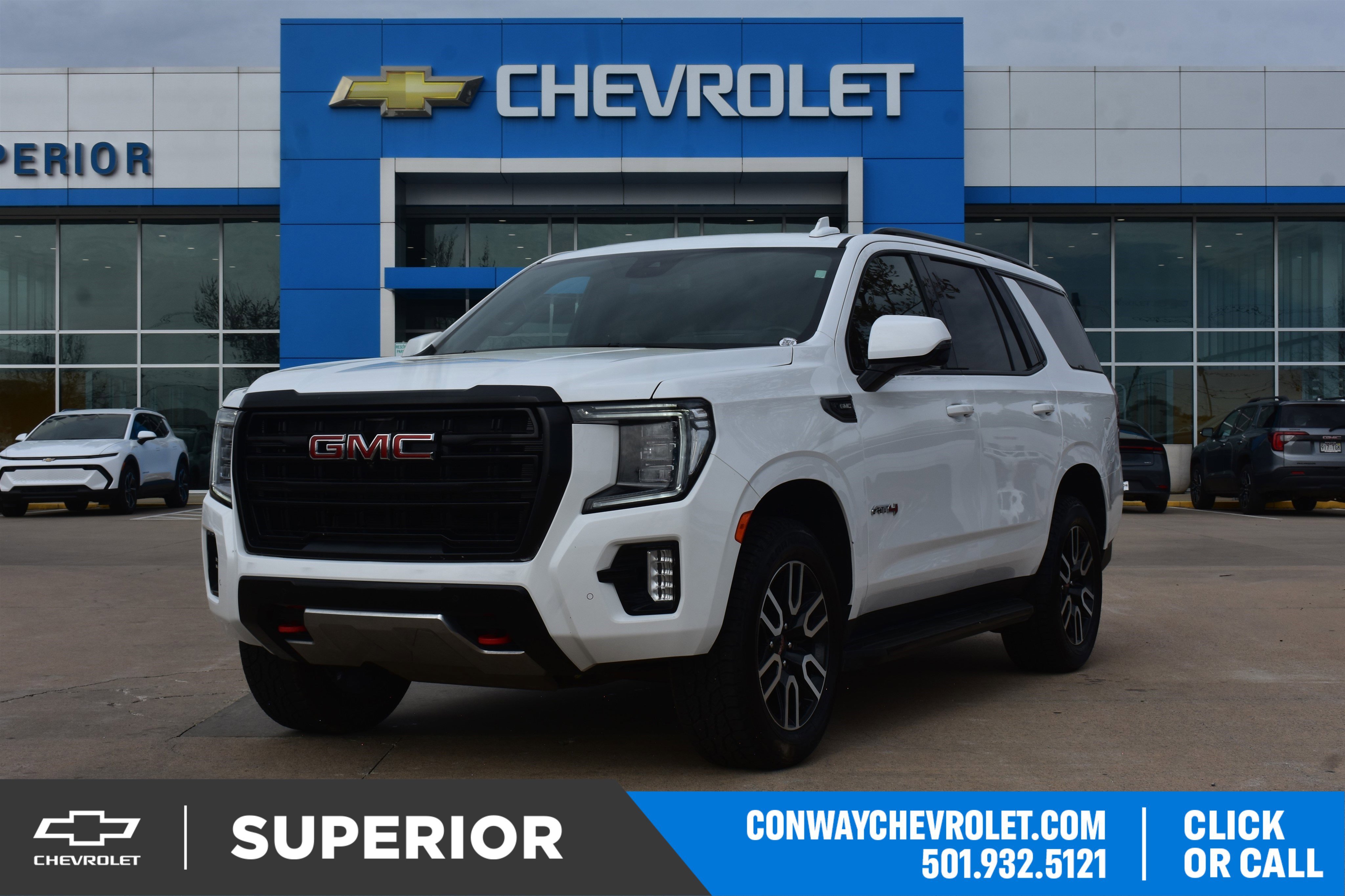 2023 GMC Yukon AT4 4X4's photo