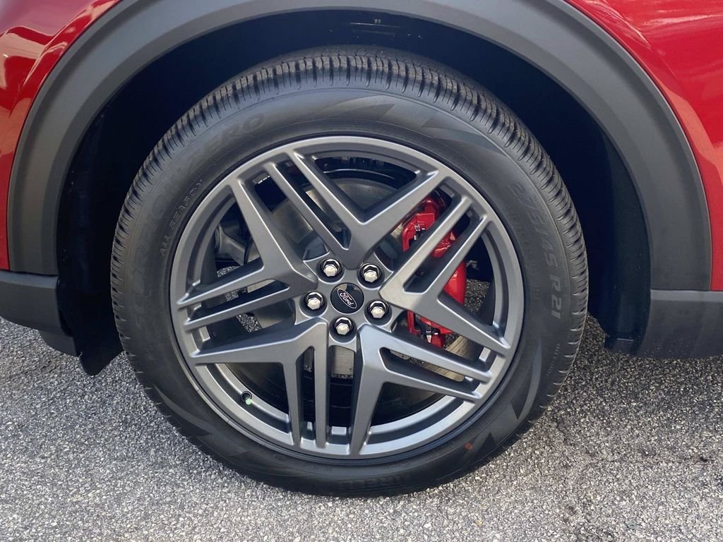 New 2026 Rapid Red Metallic Tinted Clearcoat Ford ST image 8