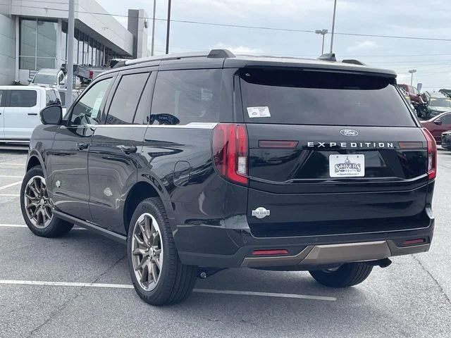 New 2026 Agate Black Metallic Ford King Ranch® image 4
