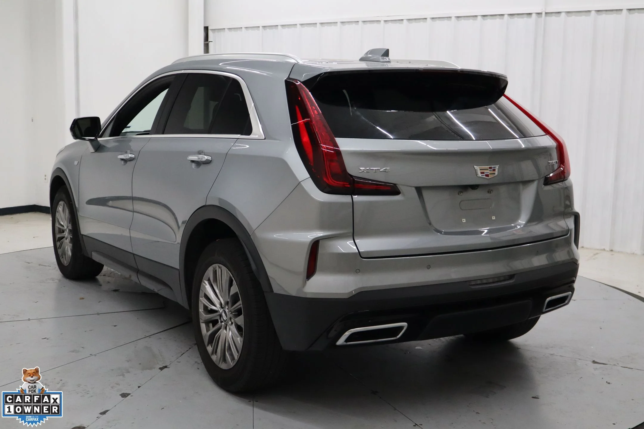 Used 2025 Silver Cadillac Premium Luxury image 6