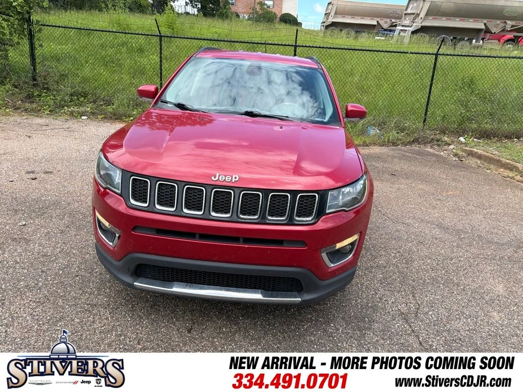 Used 2019 Red Jeep Limited image 3