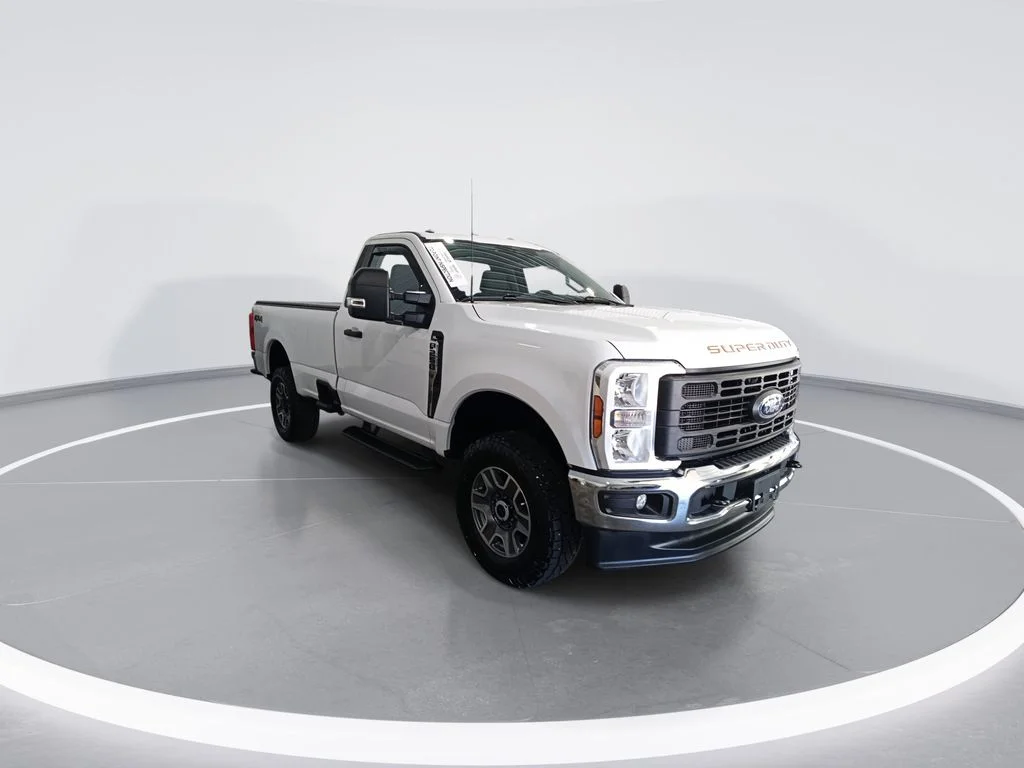 Used 2024 White Ford XL image 2