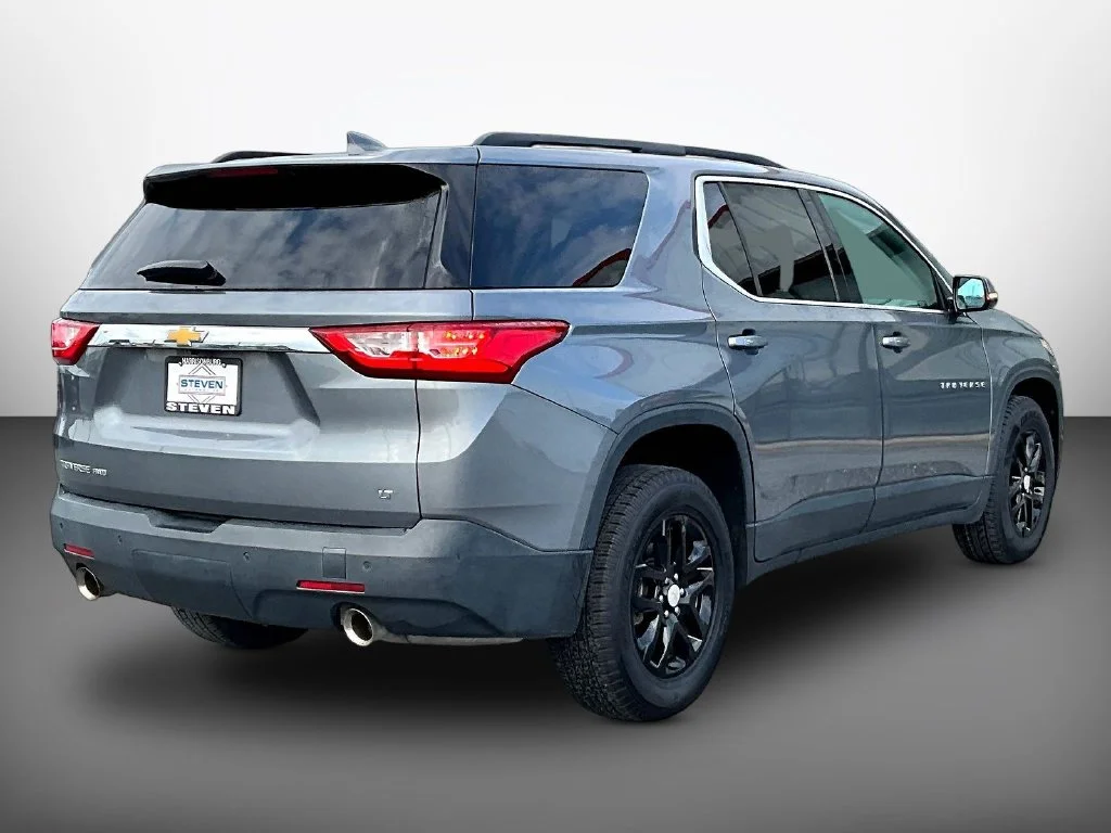 Used 2020 Gray Chevrolet LT image 6