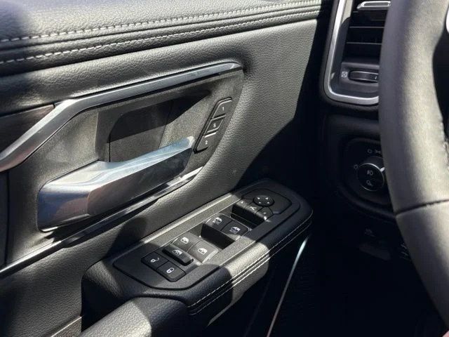 New 2026 Bright White Clear-Coat Exterior Paint RAM Laramie image 27