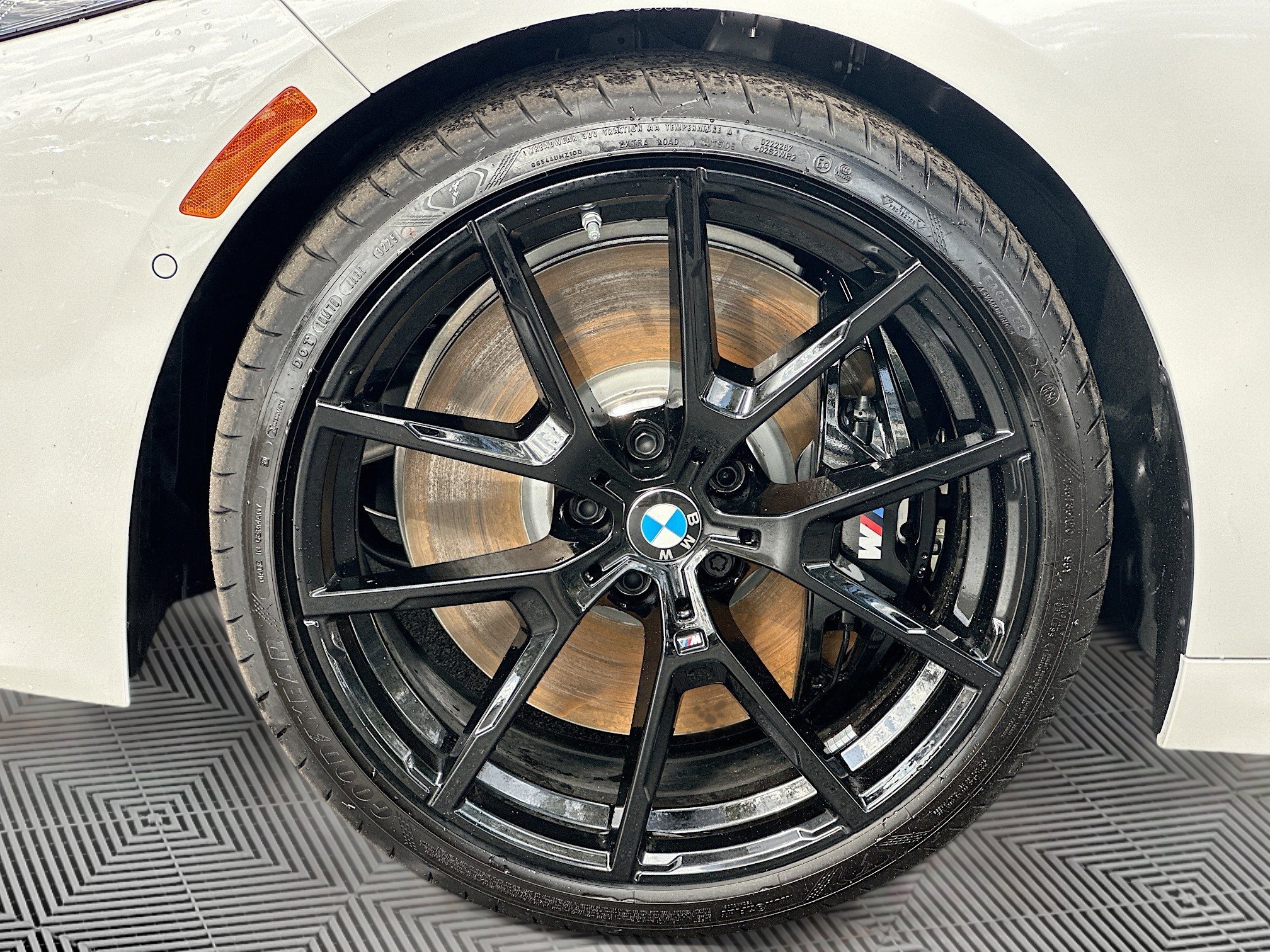 2026 BMW 8 Series 840i - Photo 24