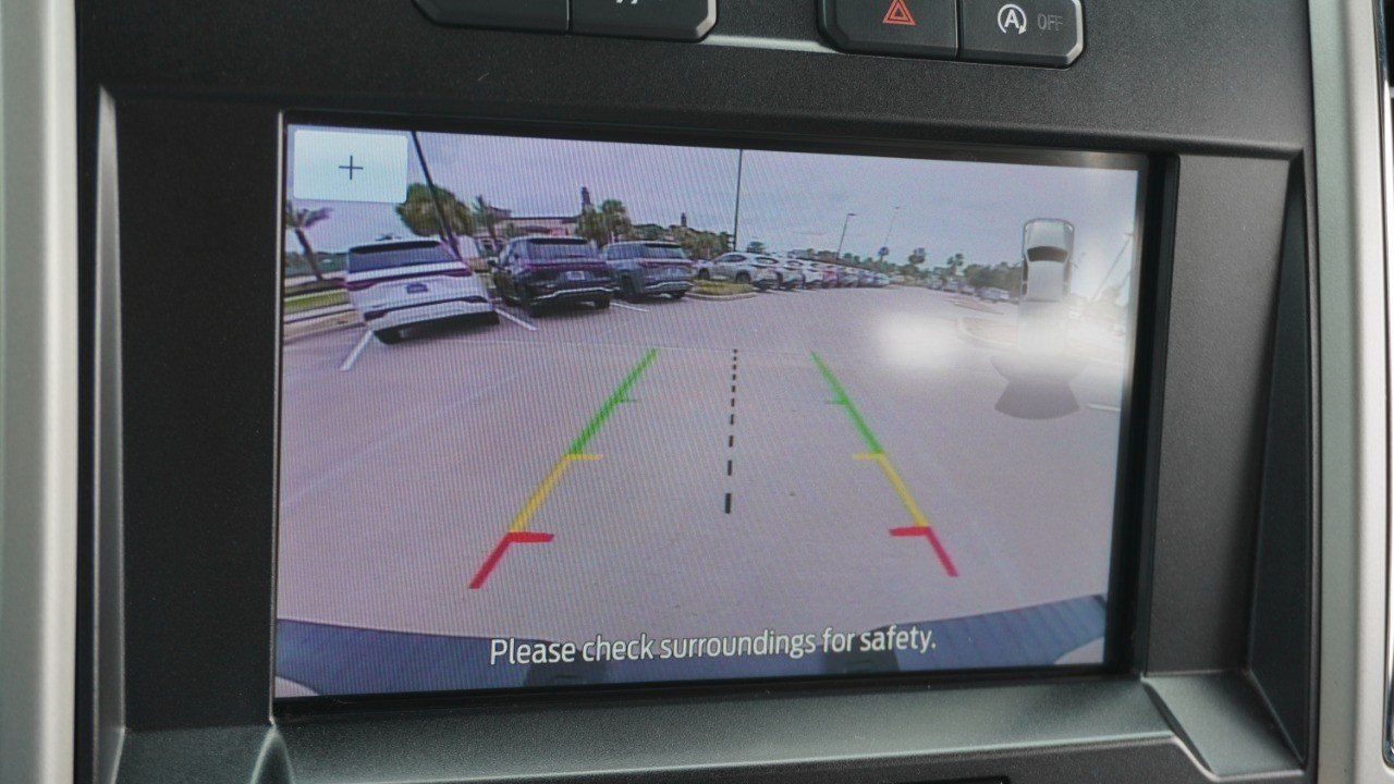 Used 2019 Gray Ford LARIAT image 19