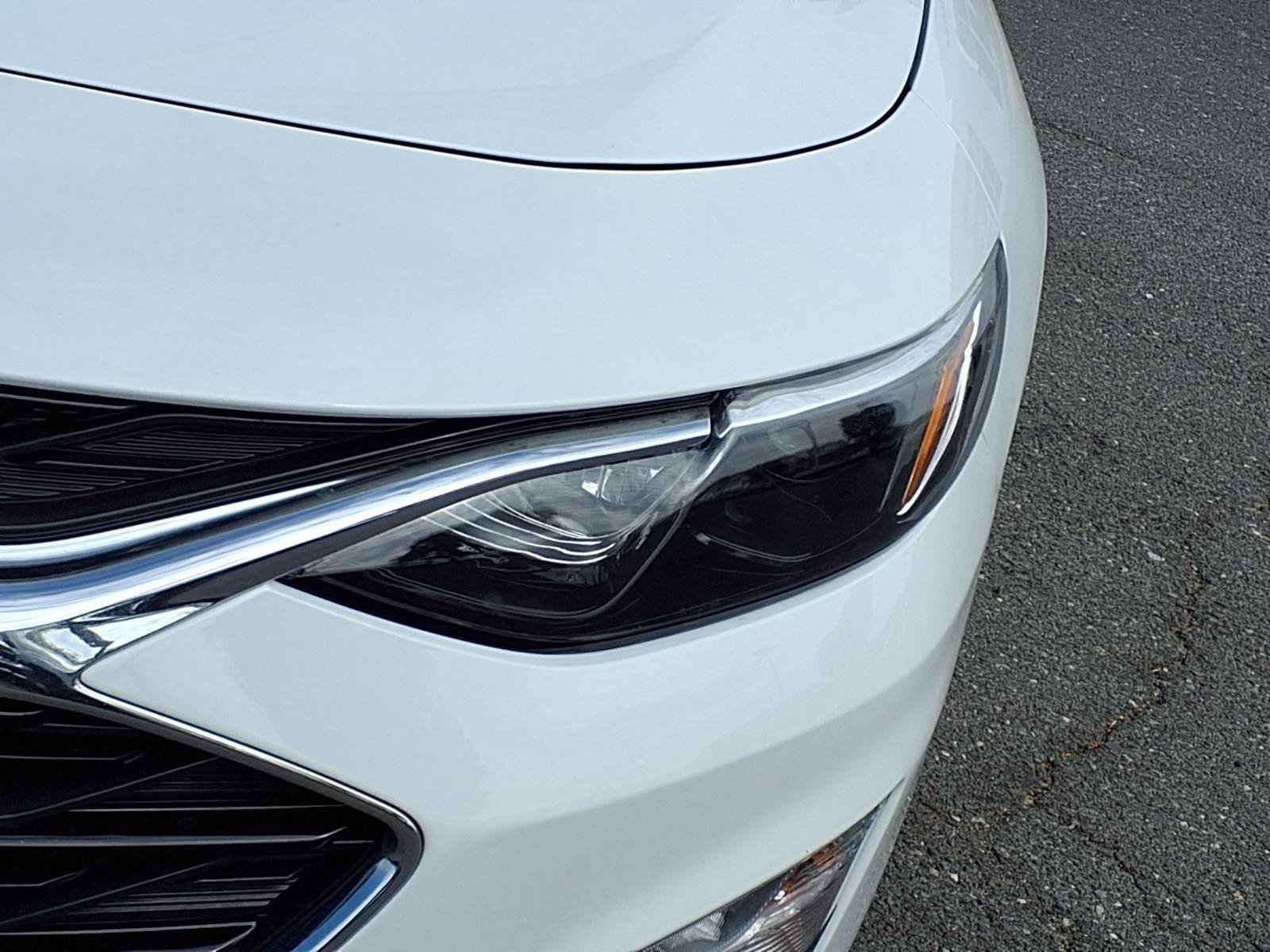 Used 2022 Summit White Chevrolet LT image 15