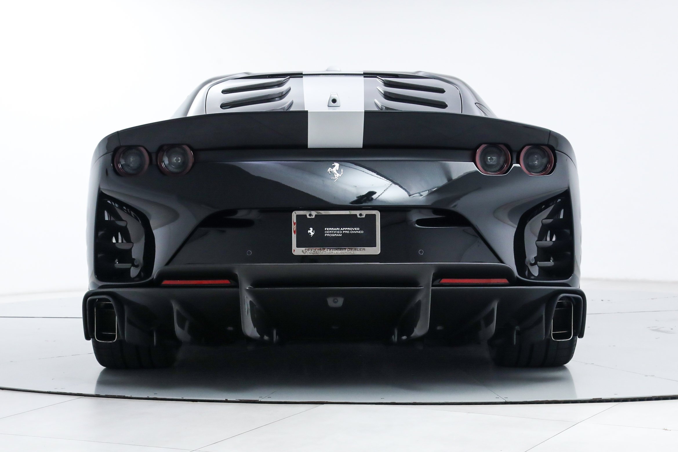 Used 2022 Black Ferrari  image 8