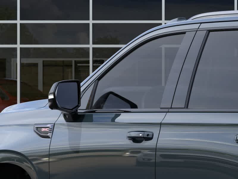 2026 GMC Yukon AT4 Ultimate - Photo 12