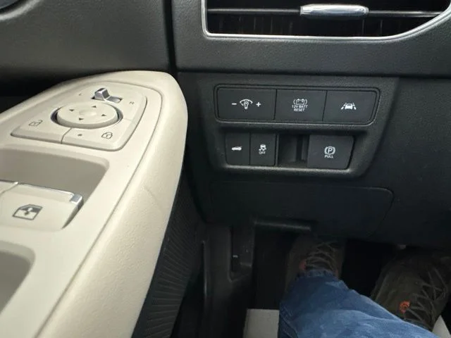 Certified Used 2023 Red Hyundai SEL image 17