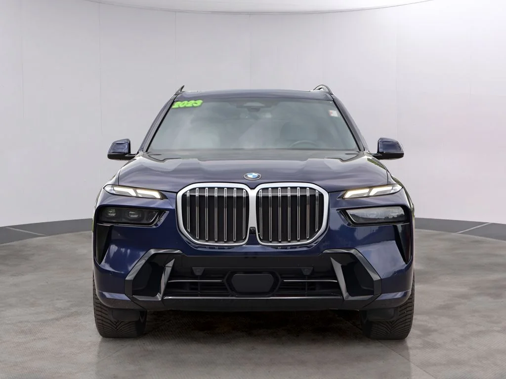Used 2023 BMW X7 40i with VIN 5UX23EM04P9R36974 for sale in Kansas City