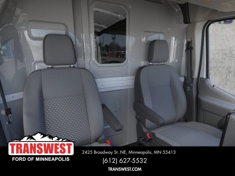 2025 Ford E-Transit Cargo Van Base - Photo 10