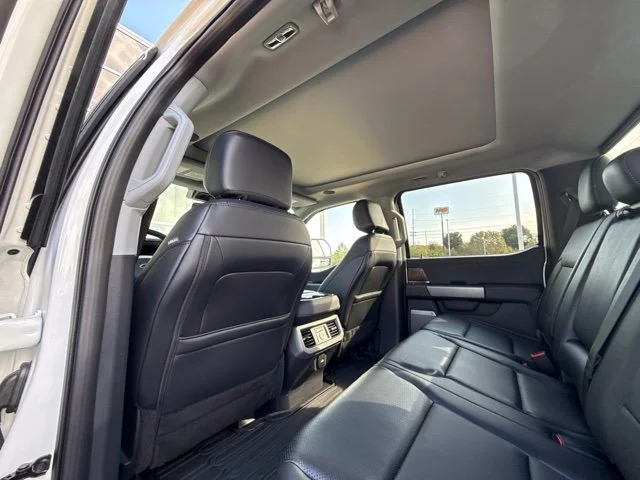 Used 2025 White Metallic Ford Lariat image 7