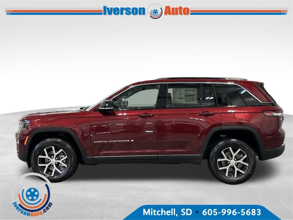 2025 Jeep Grand Cherokee Limited photo 3