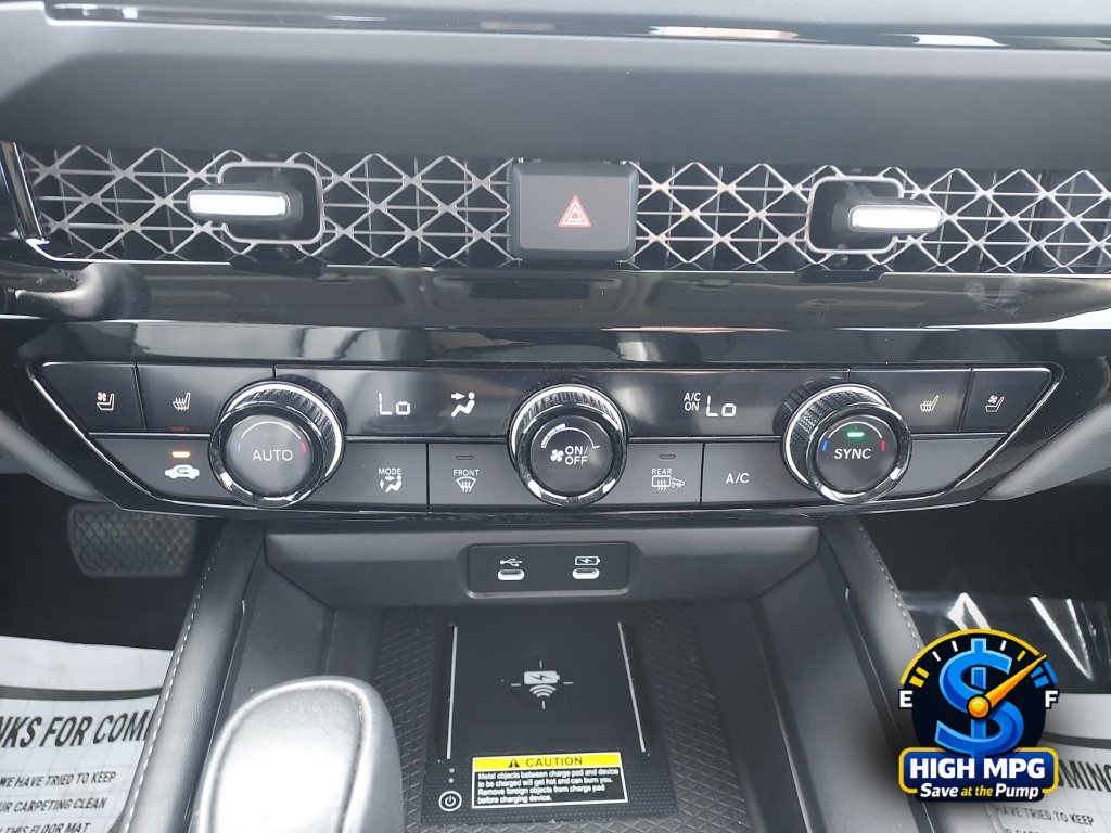 Used 2024 White Honda Touring image 20