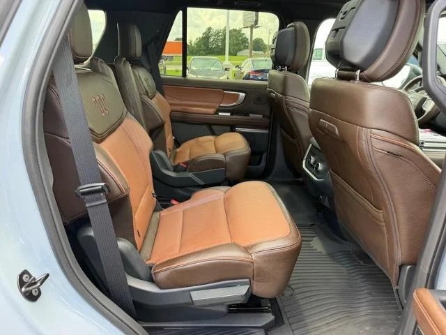 New 2027 Glacier Gray Metallic Tri-Coat Ford King Ranch® image 36