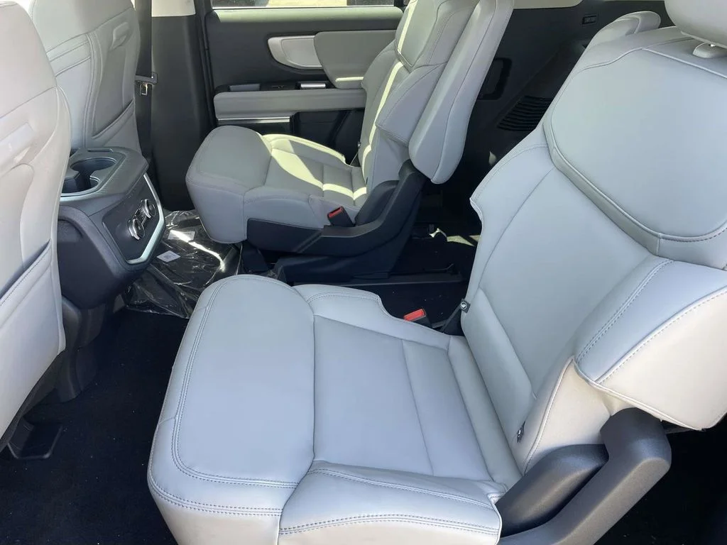 New 2026 Gray Ford Active image 11