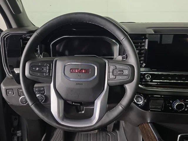Used 2025 Sterling Metallic GMC Elevation image 12