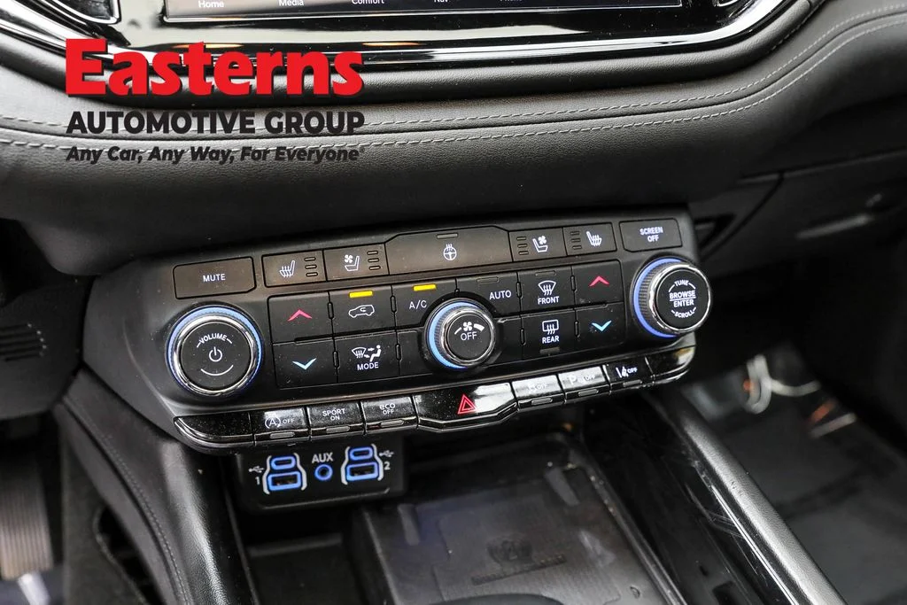 Used 2021 White Dodge Citadel image 20