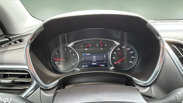 Used 2024 White Chevrolet LT image 15