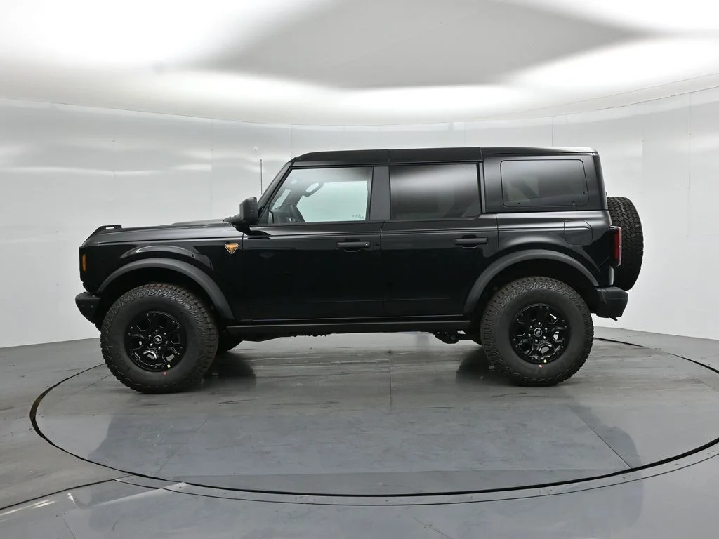 New 2026 Shadow Black Ford Badlands image 29