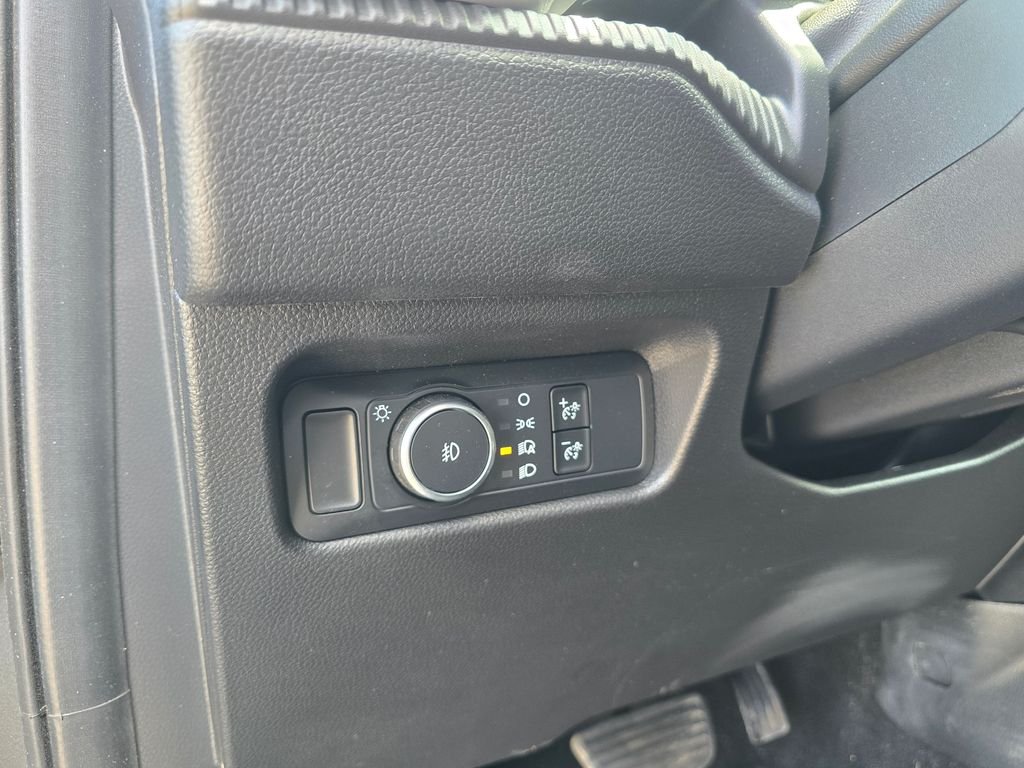Used 2025 Gray Ford XL image 14