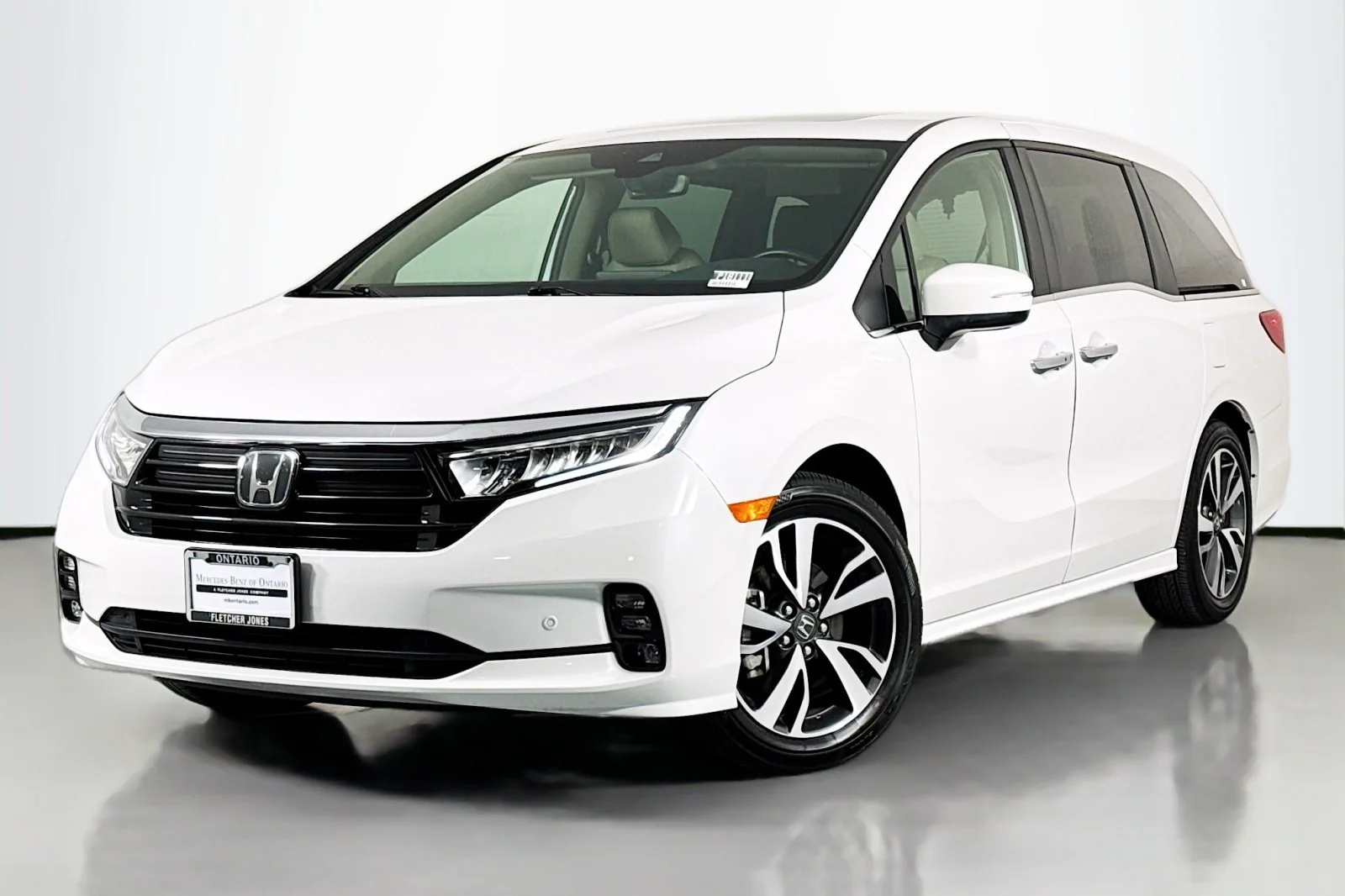 2024 Honda Odyssey Touring's photo