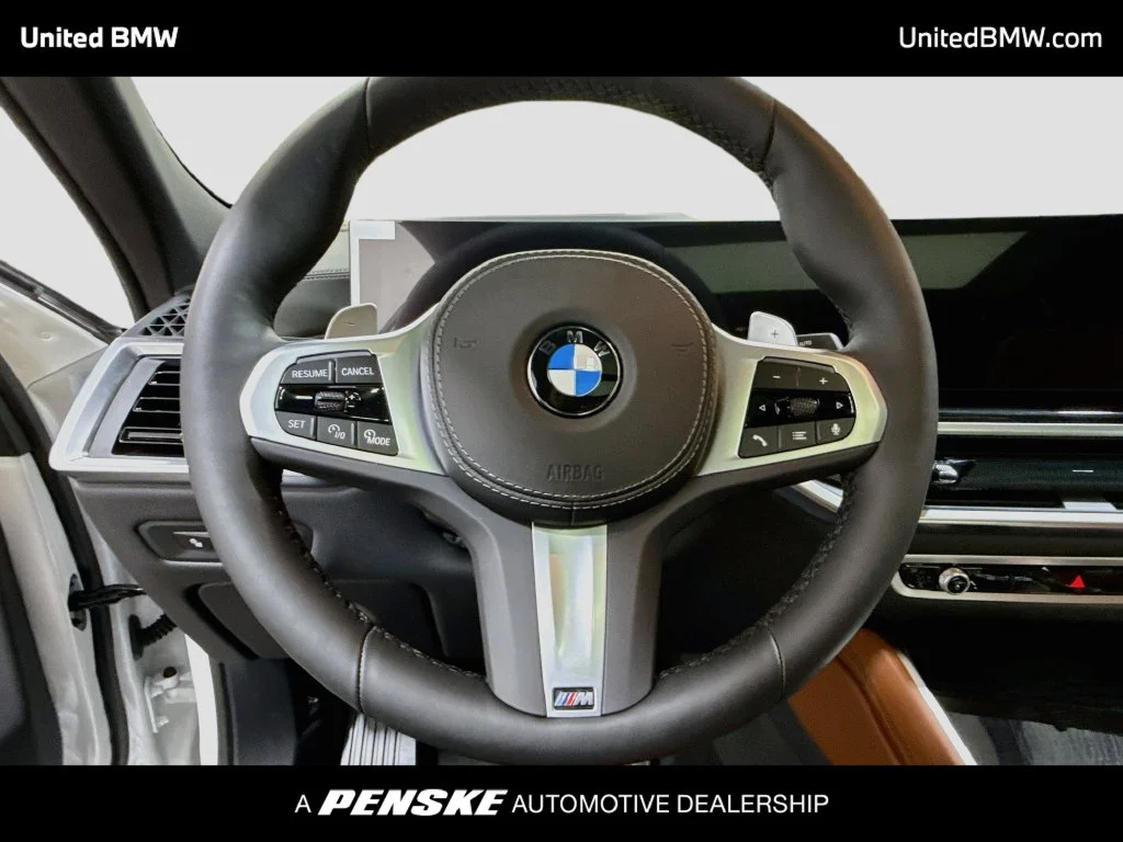 New 2027 Mineral White Metallic BMW xDrive40i image 13