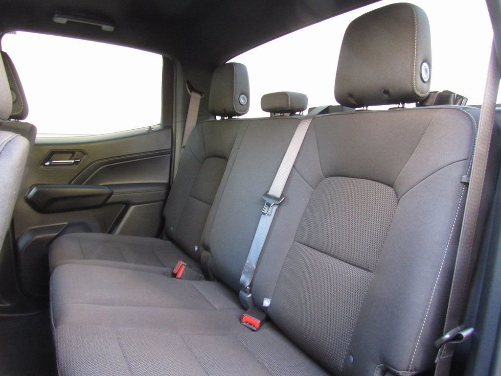 2024 Chevrolet Colorado LT - Photo 18