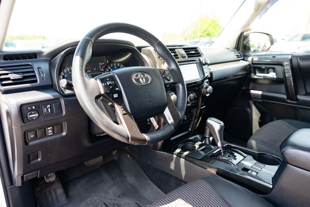 Used 2018 Super White Toyota TRD Off-Road image 23