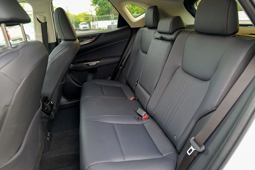 Used 2024 Eminent White Pearl Lexus 350 Premium image 28
