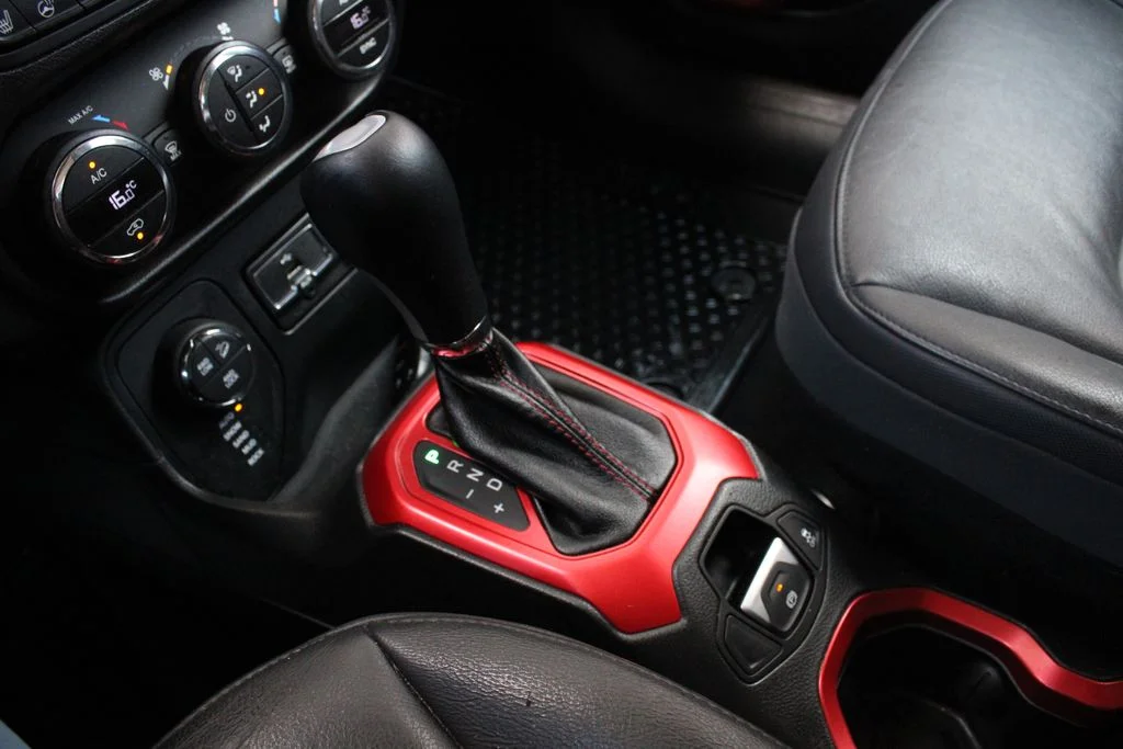 Used 2016 Black Jeep Trailhawk image 16