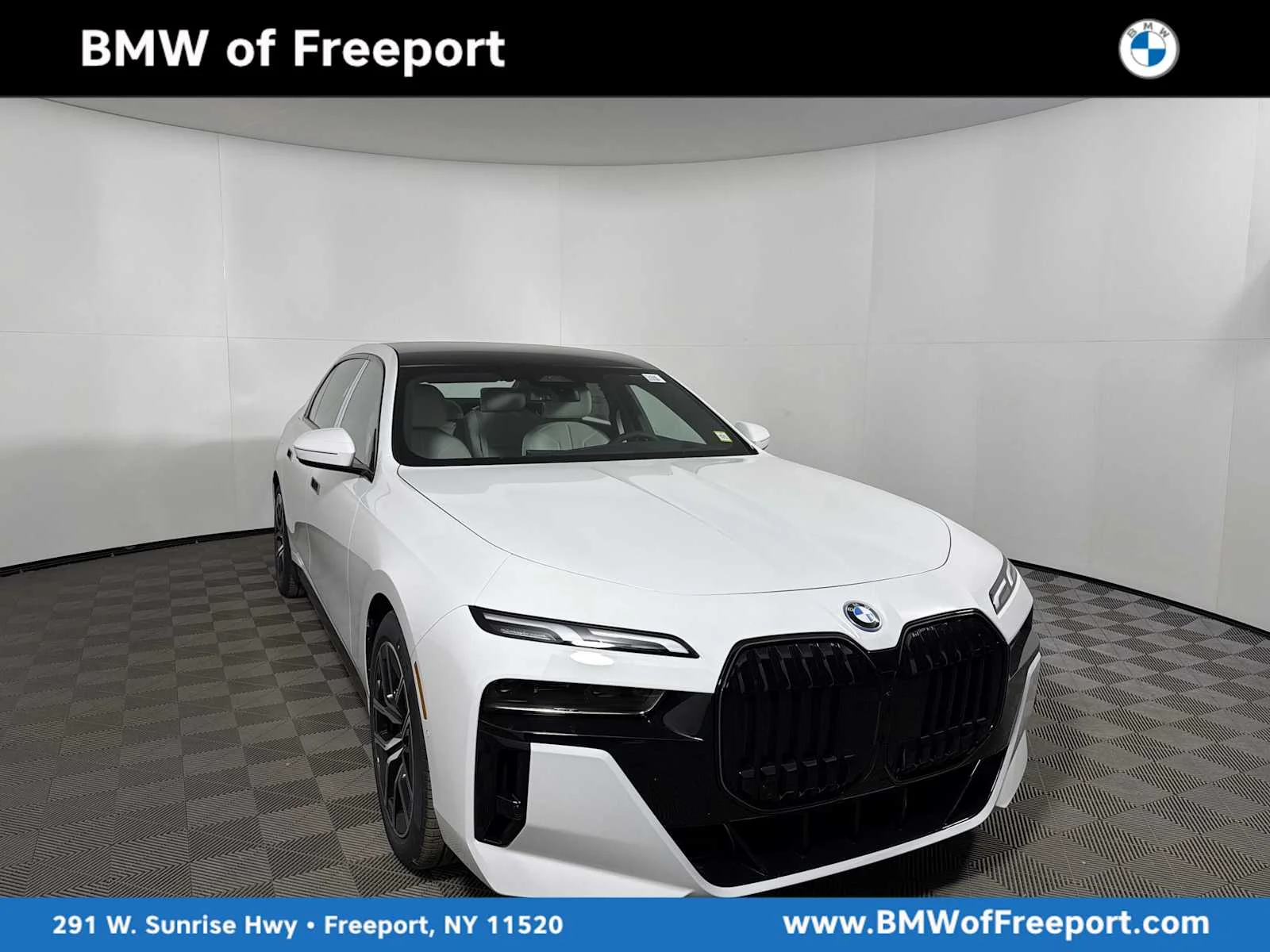 2026 BMW i7 xDrive60 Sedan's photo