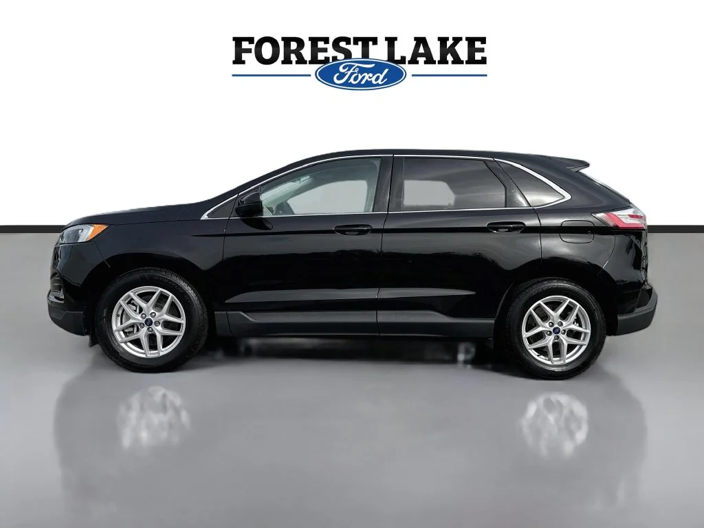 Certified Used 2024 Agate Black Metallic Ford SEL image 4