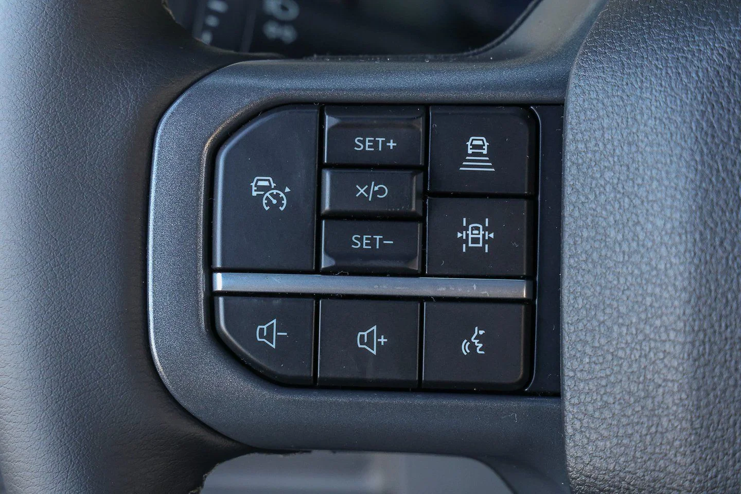 New 2026 Carbonized Gray Metallic Ford F-350® Lariat® image 36