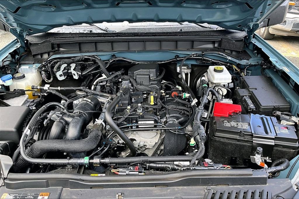 Used 2022 Blue Ford Badlands image 9