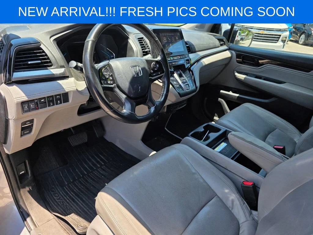 Used 2019 Silver Honda Elite image 7