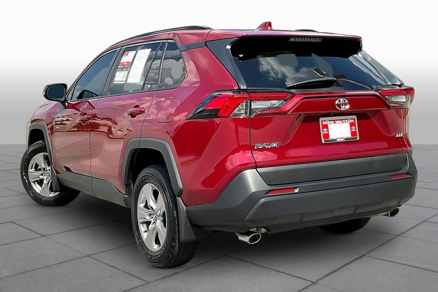 Used 2024 Ruby Flare Pearl Toyota XLE image 12