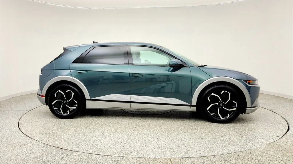 Used 2024 Digital Teal Hyundai Limited AWD image 4