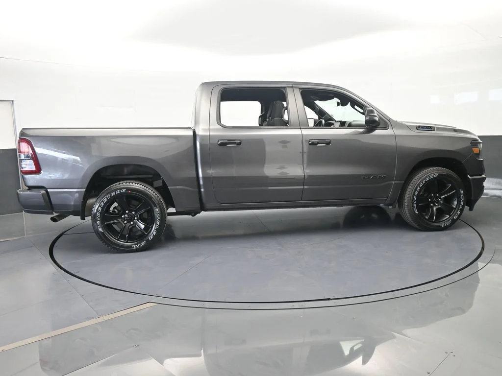Used 2023 Granite Crystal Metallic Clearcoat Ram Big Horn/Lone Star image 7