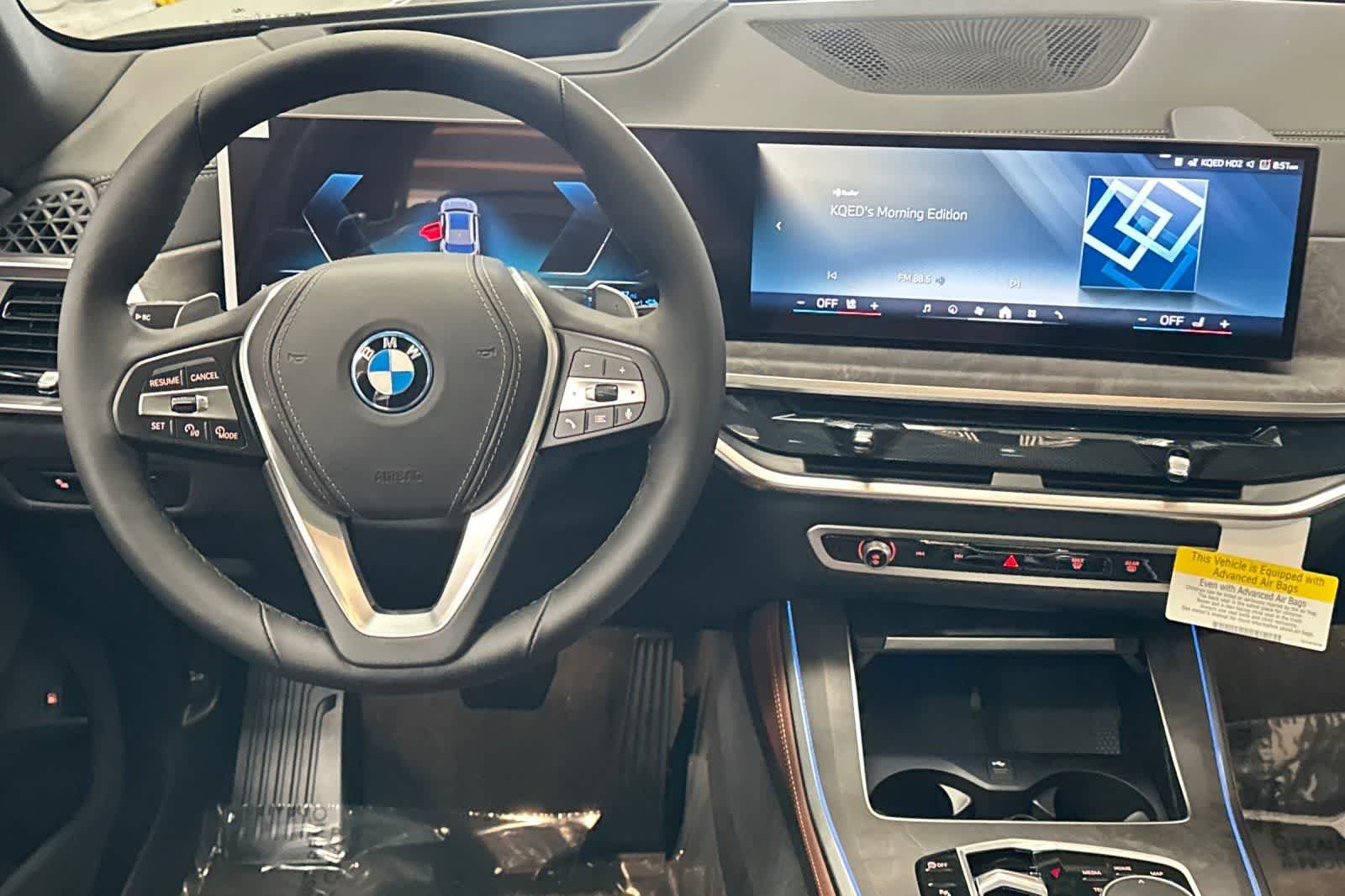 New 2026 Dravit Grey Metallic BMW xDrive50e image 14